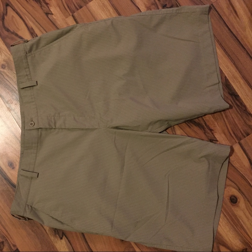 Men's Nike golf shorts