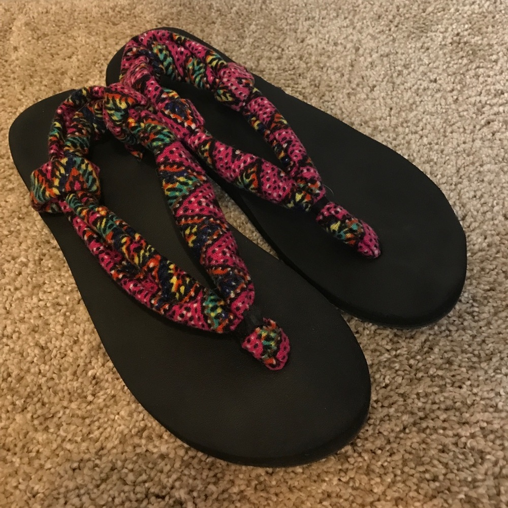 Super cute yoga sandals