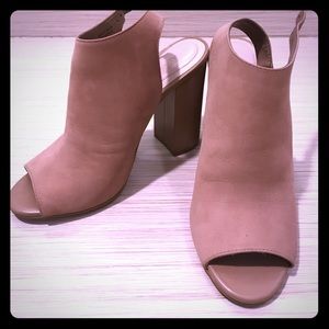 NWB ALDO nude peep toe booties Sz 7