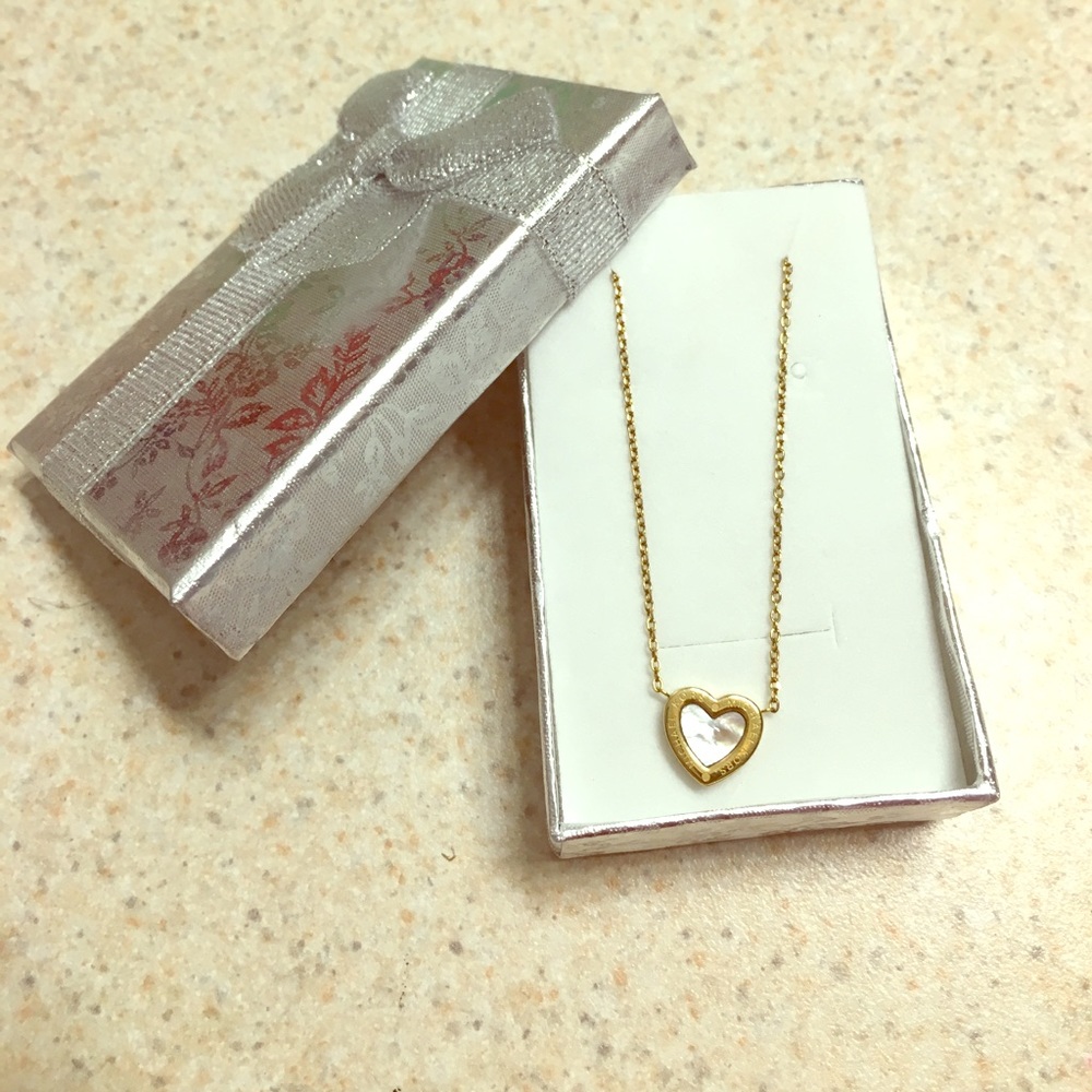 Michael kors heart necklace!! ✨✨