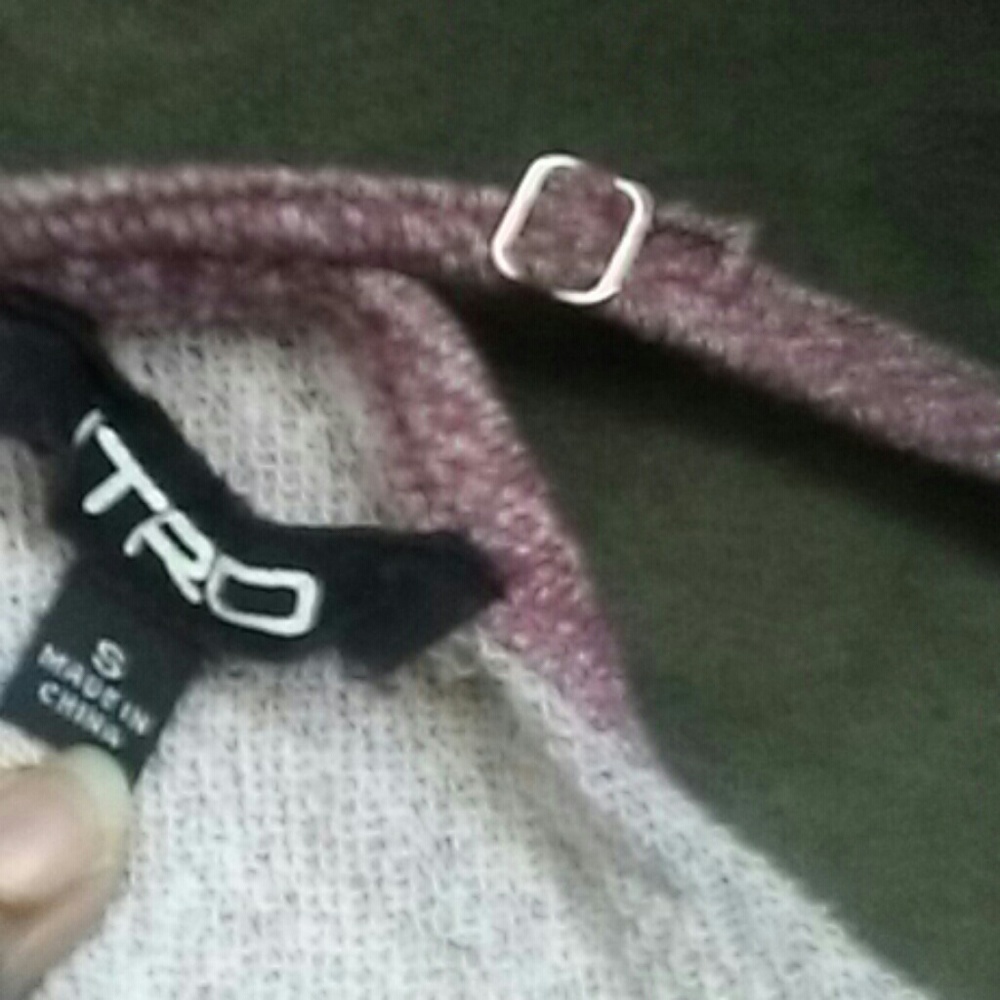 Sweater - Picture 4 of 4