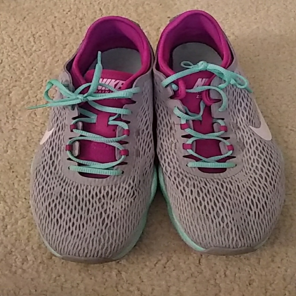 Womans Nike Shoes