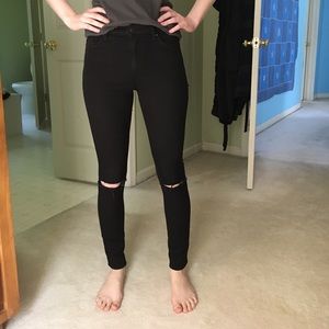 Nordstrom top shop black jeggings.