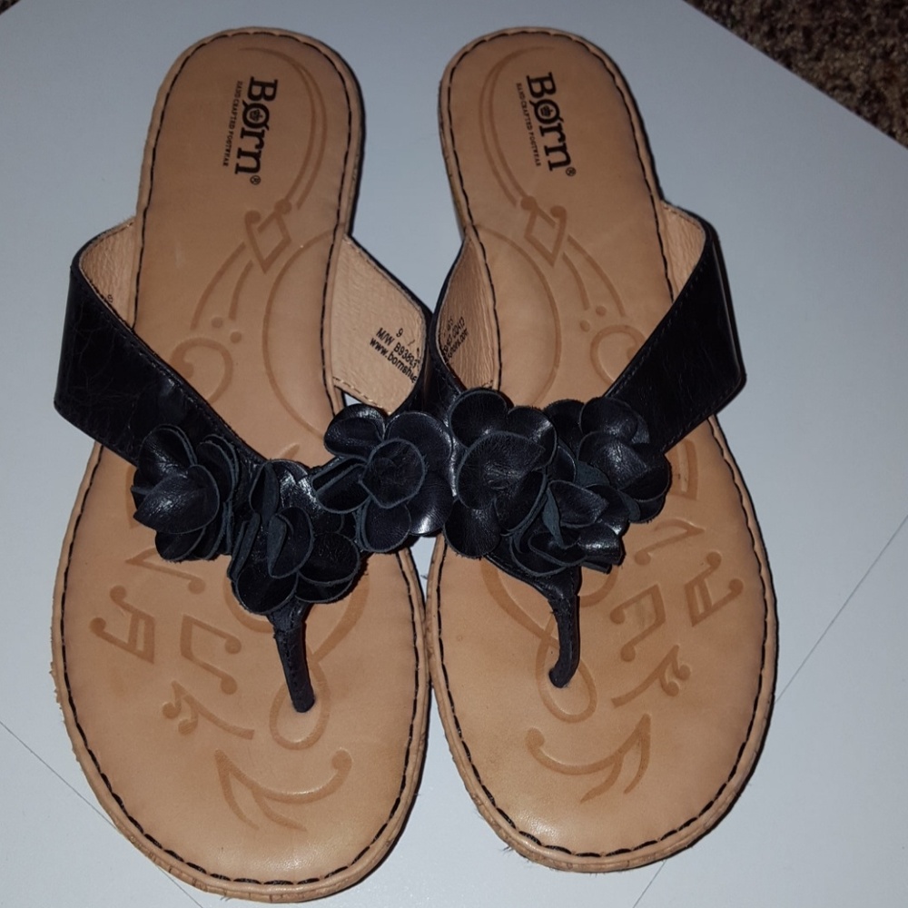 Leather Born Sandals. Never worn. Black.