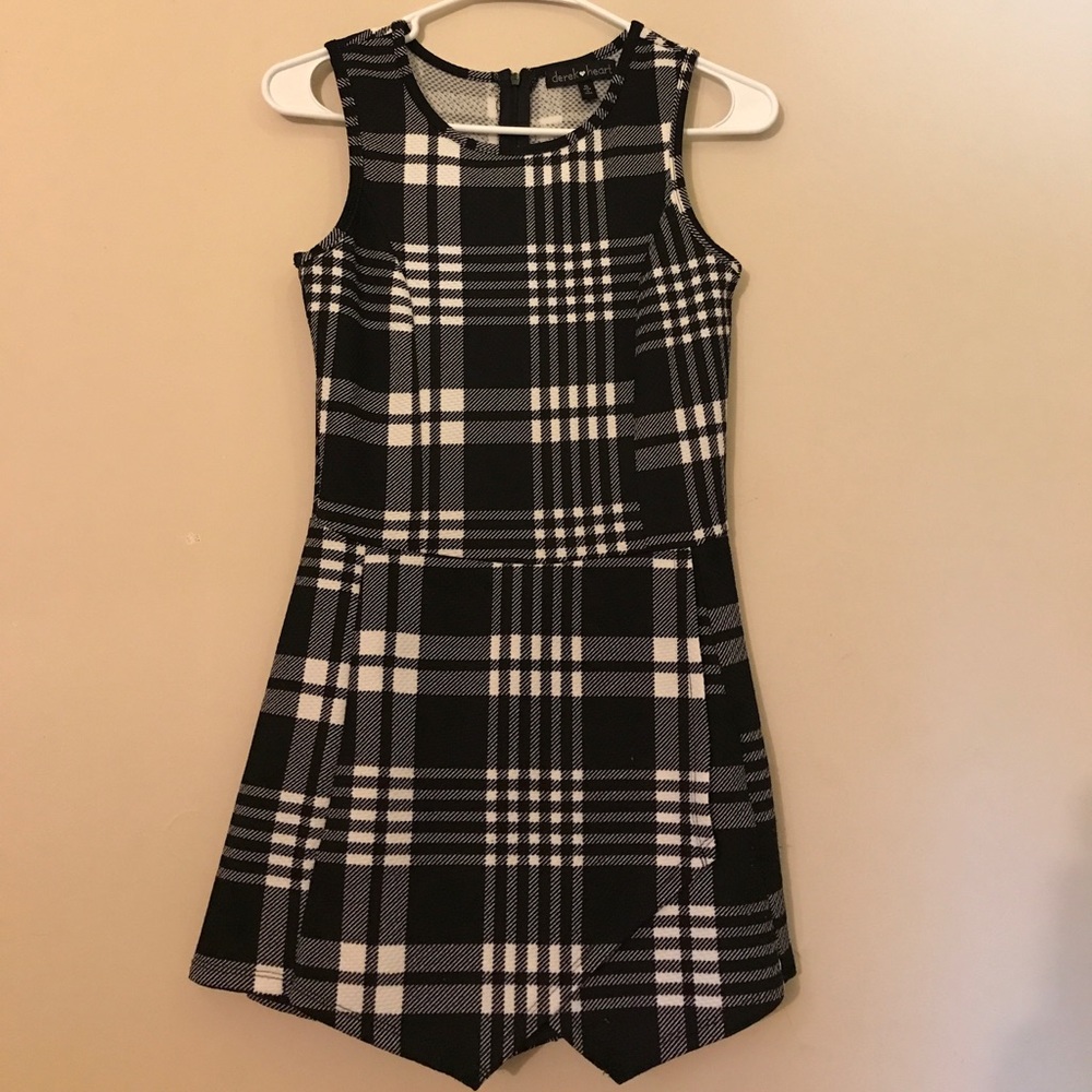 Black/white romper size small