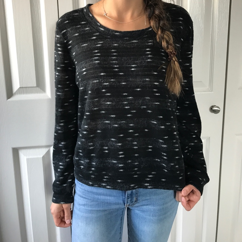 Stylish Cropped Sweater