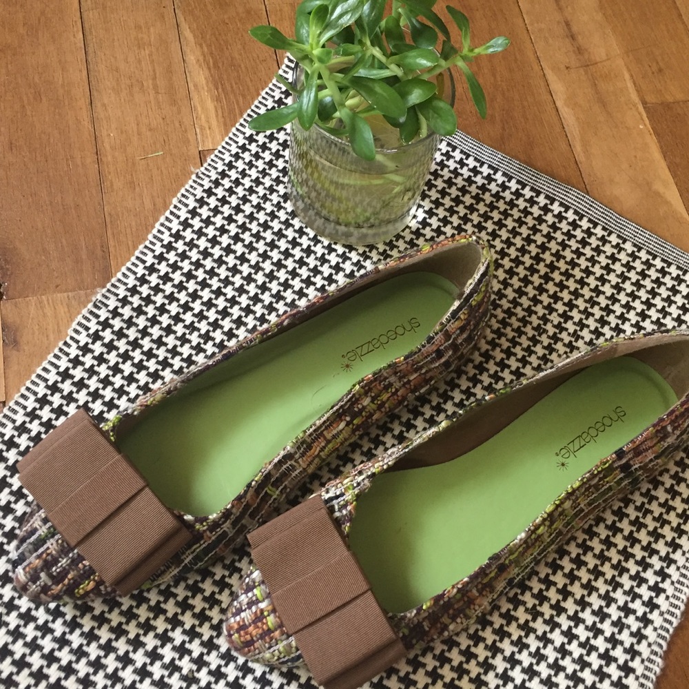Brown Tweed Flats