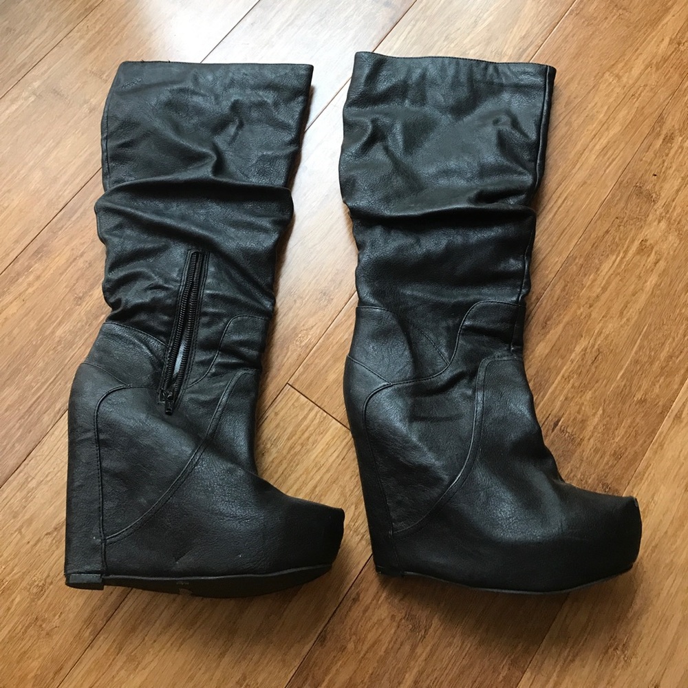 SALE!!  Black Leather Like Boots. Size 5.5
