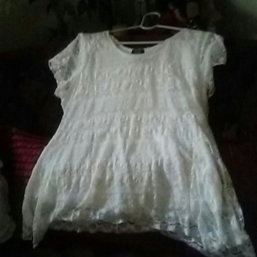 Lace blouse - Picture 2 of 4