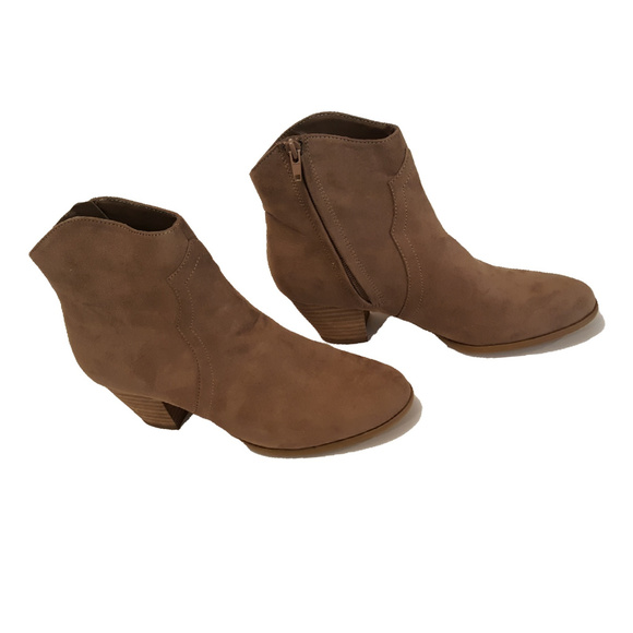 Carlos Santana Harper Ankle Booties Size 8 NWOT - Picture 3 of 8