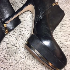 Vince Camuto Leather heel boots gold tall