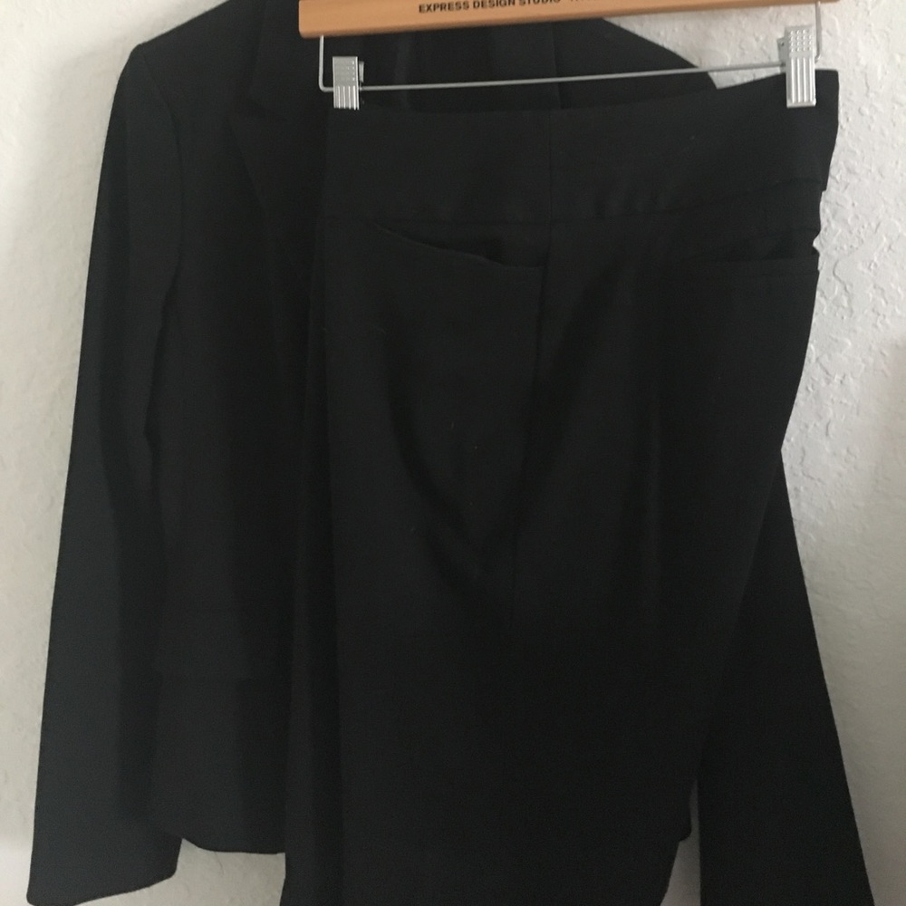 Size 8 black suit