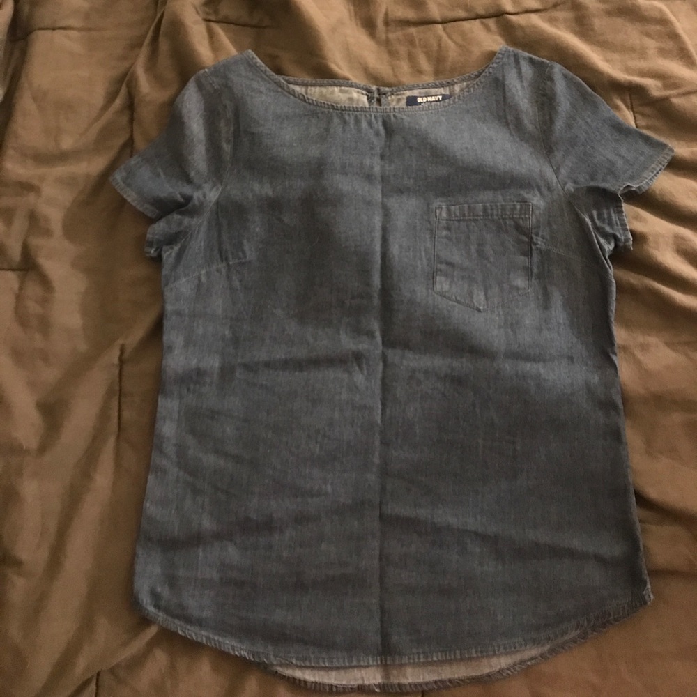 Chambray Old Navy blouse.