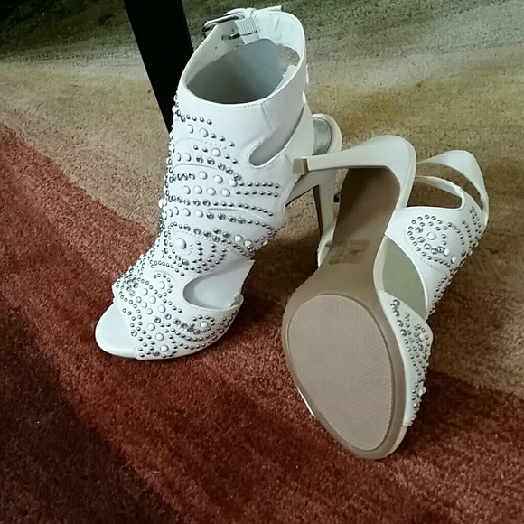 Bebe white laser cut bootie heels - Picture 2 of 2