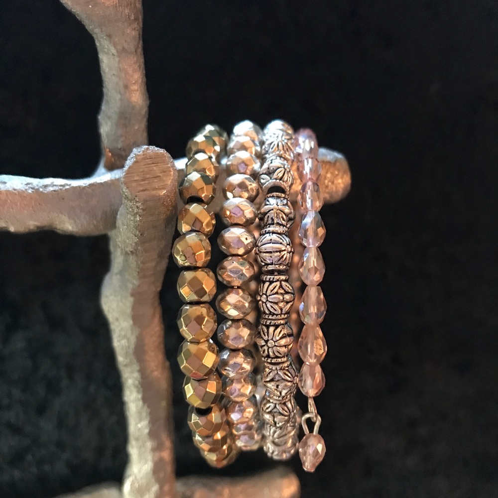 Handmade Beaded memory wire bracelet