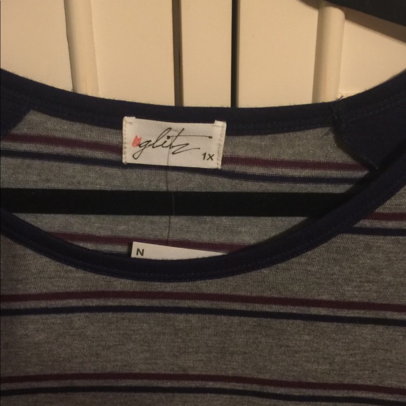 BNWT Plus Size Tee - Picture 3 of 5