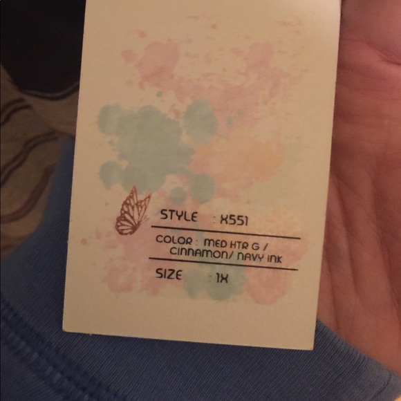 BNWT Plus Size Tee - Picture 4 of 5