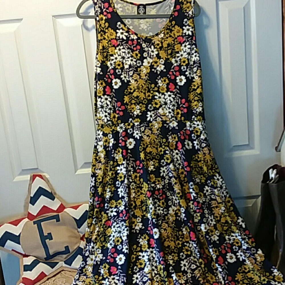 Pretty Agnes and Dora Angelou Dress XL