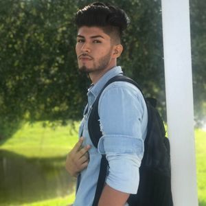 Meet your Posher, Brandon