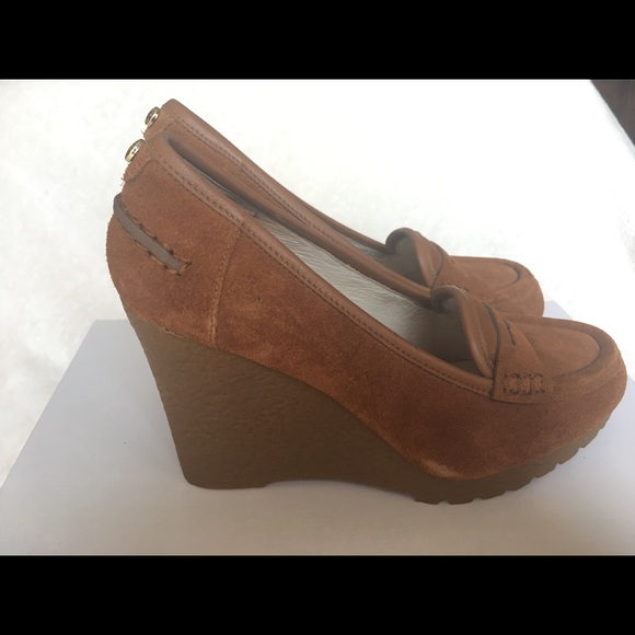 KORS Michael Kors Shoes - MICHAEL KORS TAN WEDGED HEEL