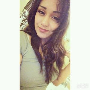 Meet your Posher, Monic