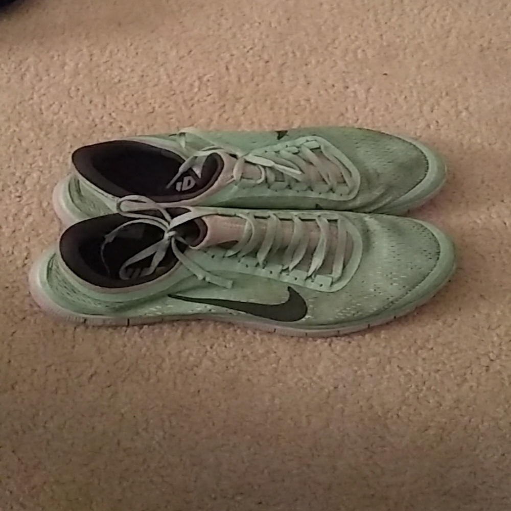 Womans Nike Shoes
