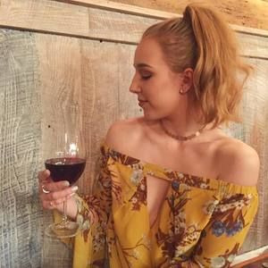 Meet your Posher, Vanessa