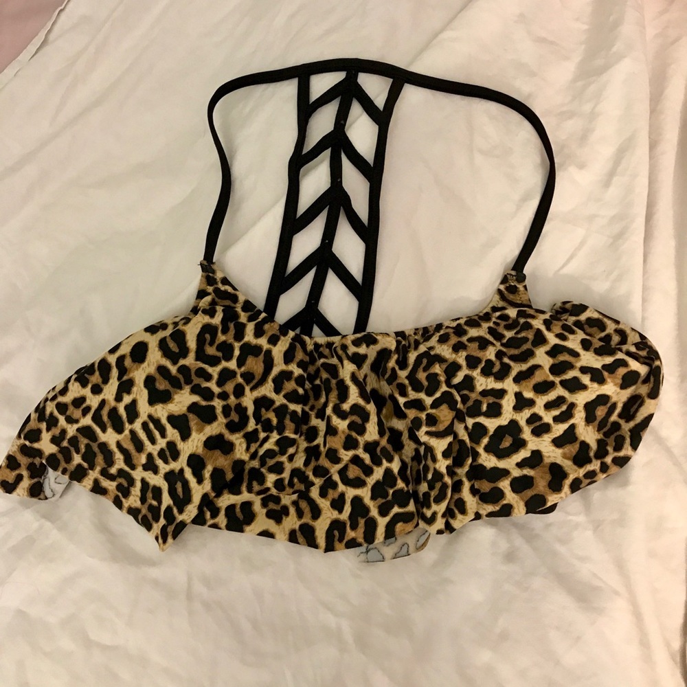 Victoria Secret PINK//Cute Cheetah Print Swim Top
