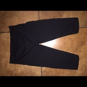 Fabletics Crop Leggings