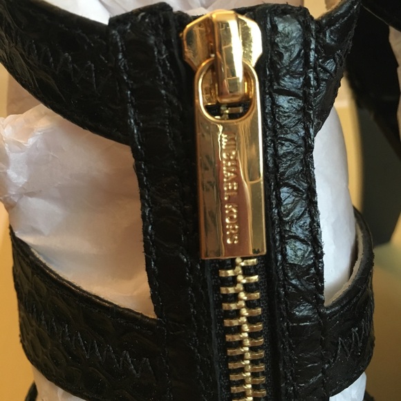 Michael Kors sandal - Picture 4 of 4