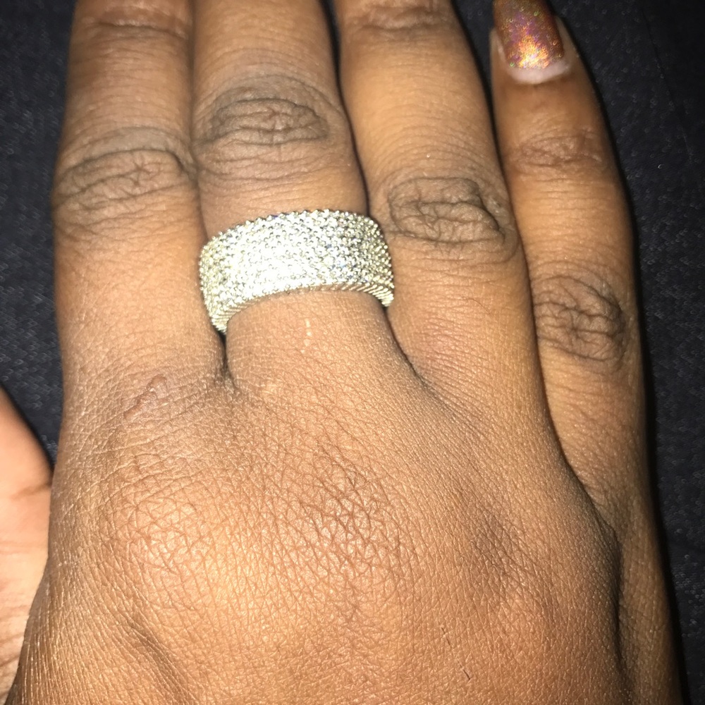 Fashion ring .... too cute
