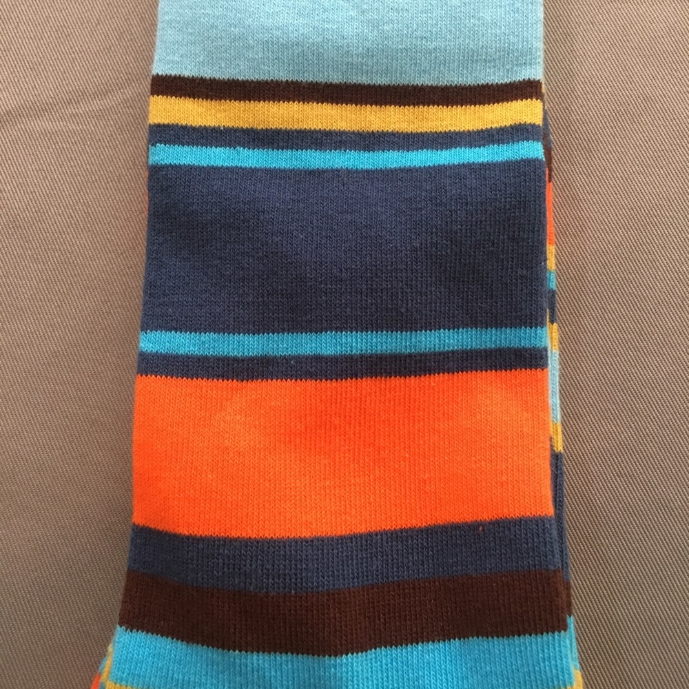 NWT Unsimply Stitched Blue/Orange/Brown/Ylw Socks - Picture 3 of 3