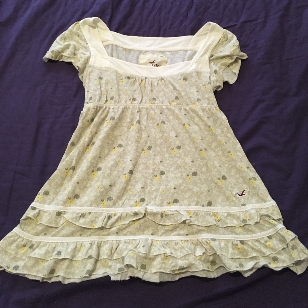 Hollister Ruffle Tee