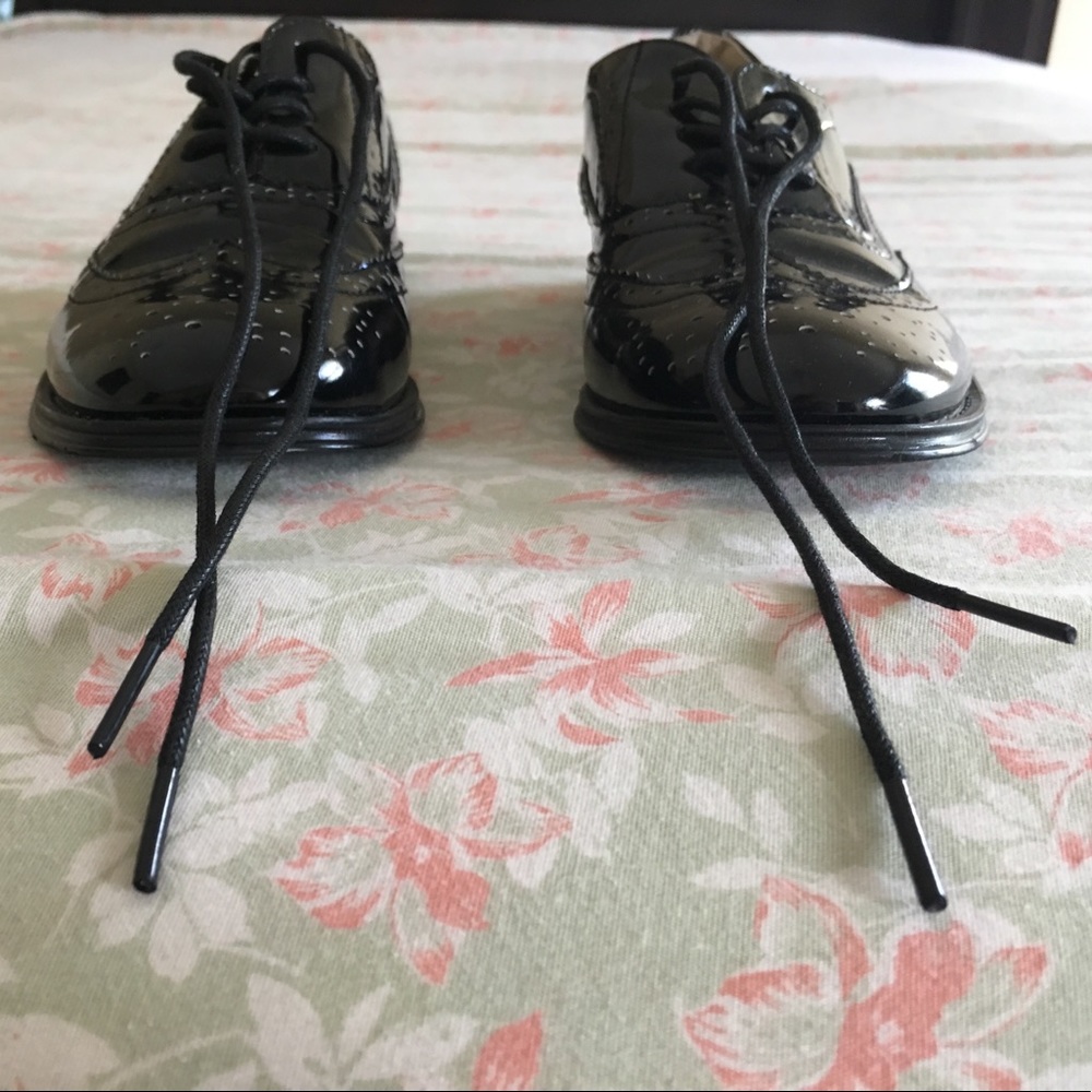 Shoes - Picture 2 of 4