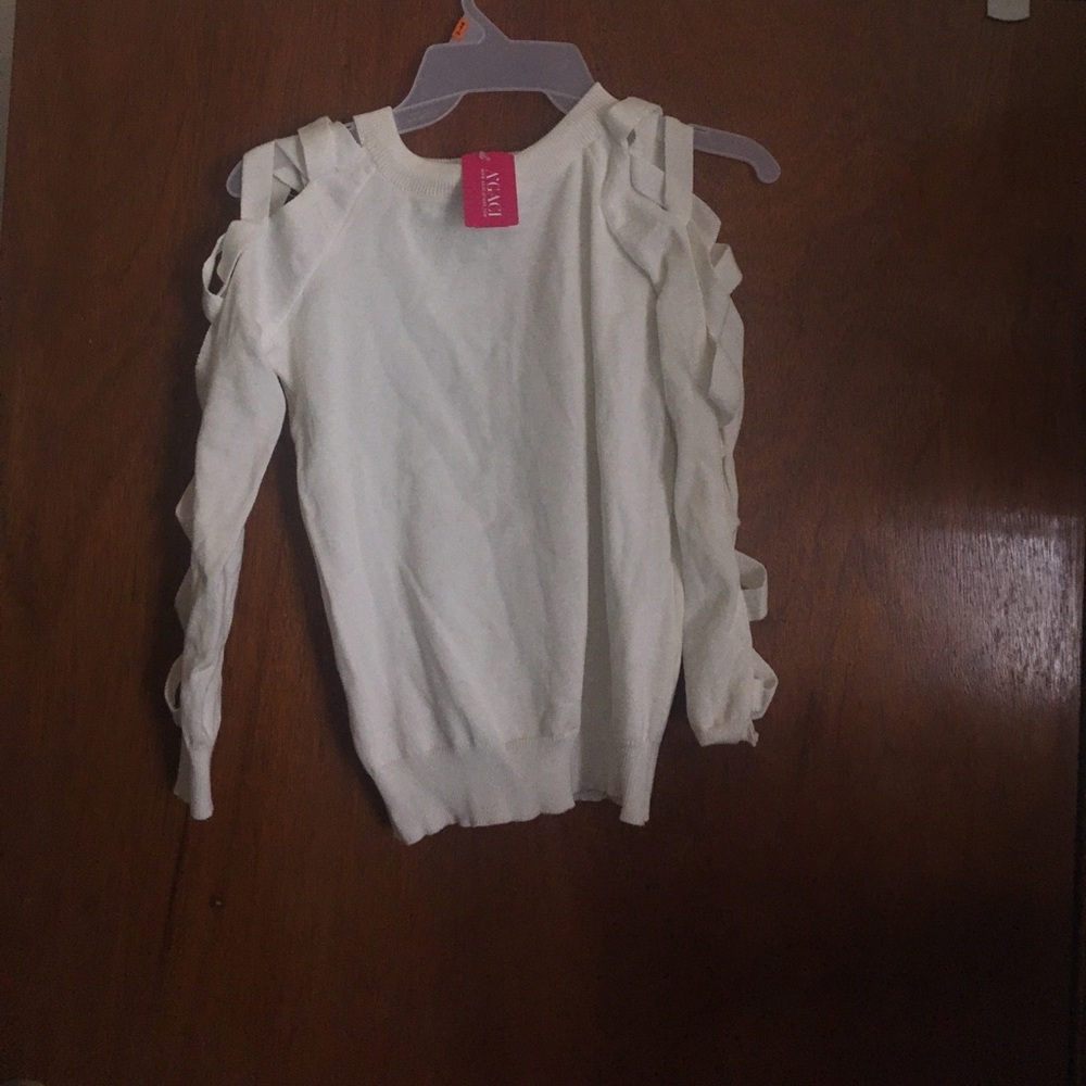 White long sleeve top