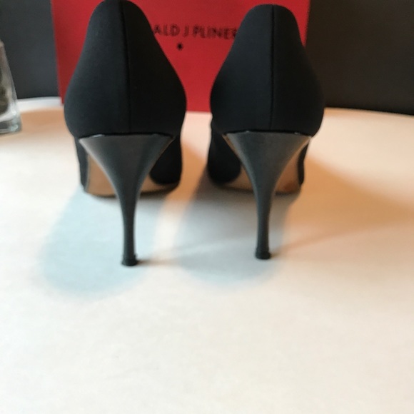 Sexy pointed toe Pump - Picture 7 of 8