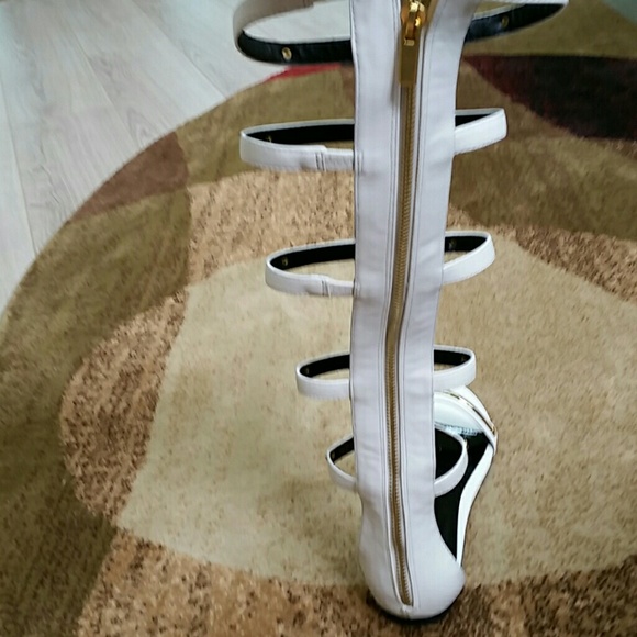 Bebe gladiator sandals - Picture 3 of 3