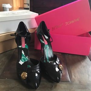 Betsey Johnson pink bottom stiletto w/ ankle strap