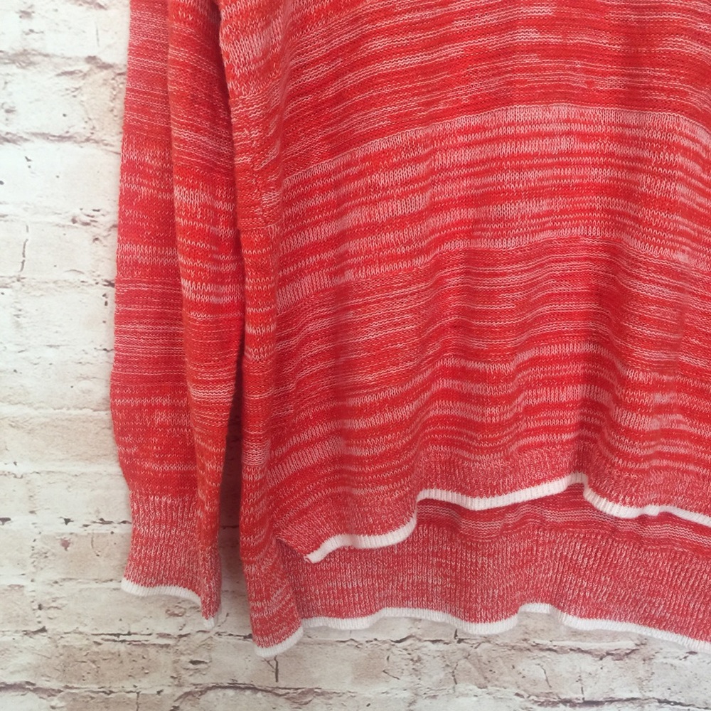 • Vince Camuto • Marbled Sweater Size Large - Picture 3 of 8