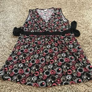 Sleeveless Maternity Top