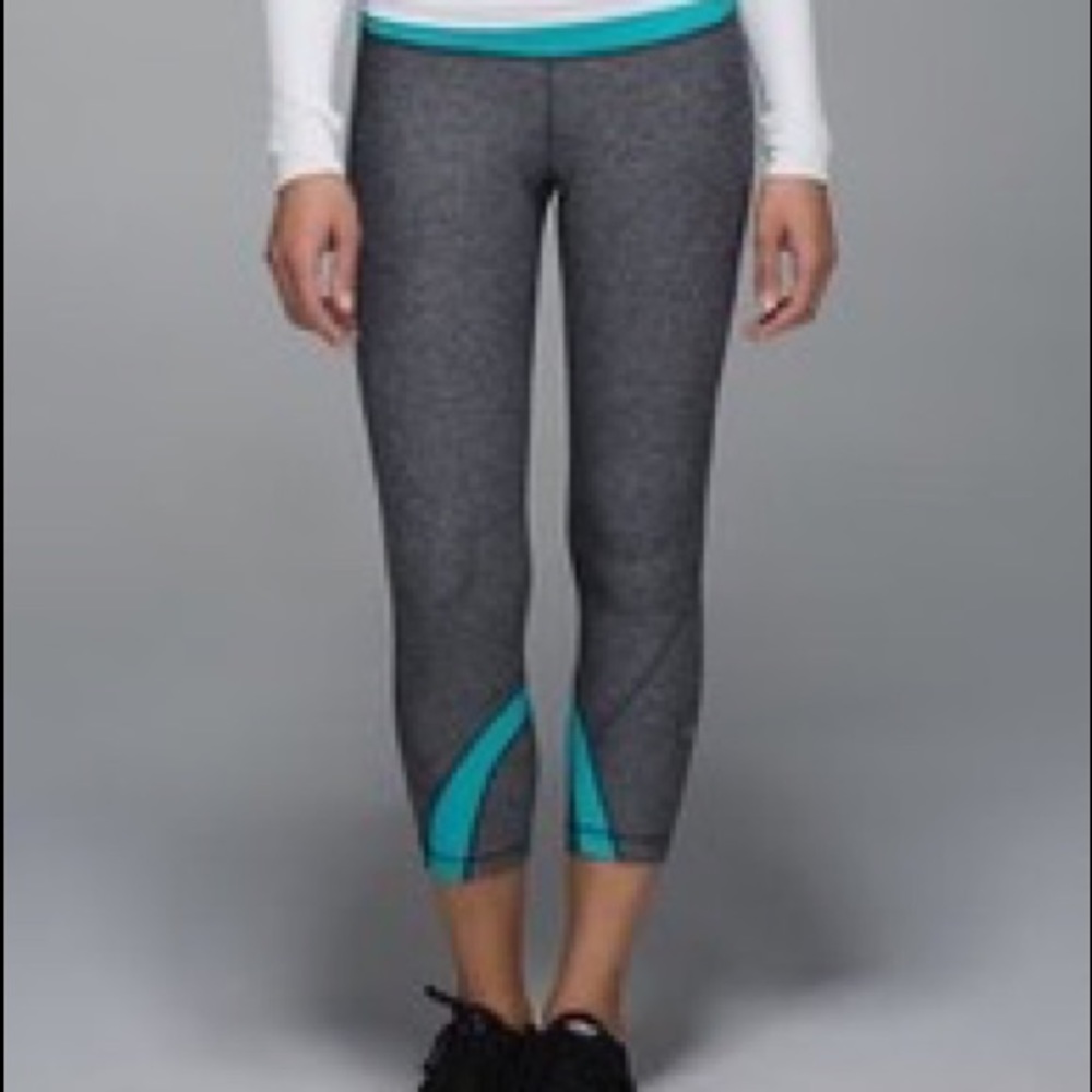 Lululemon run inspire crops size 4