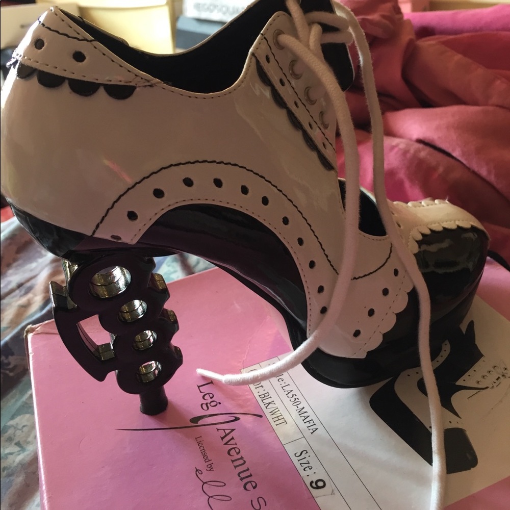 BRASS KNUCKLE TUXEDO HEELS