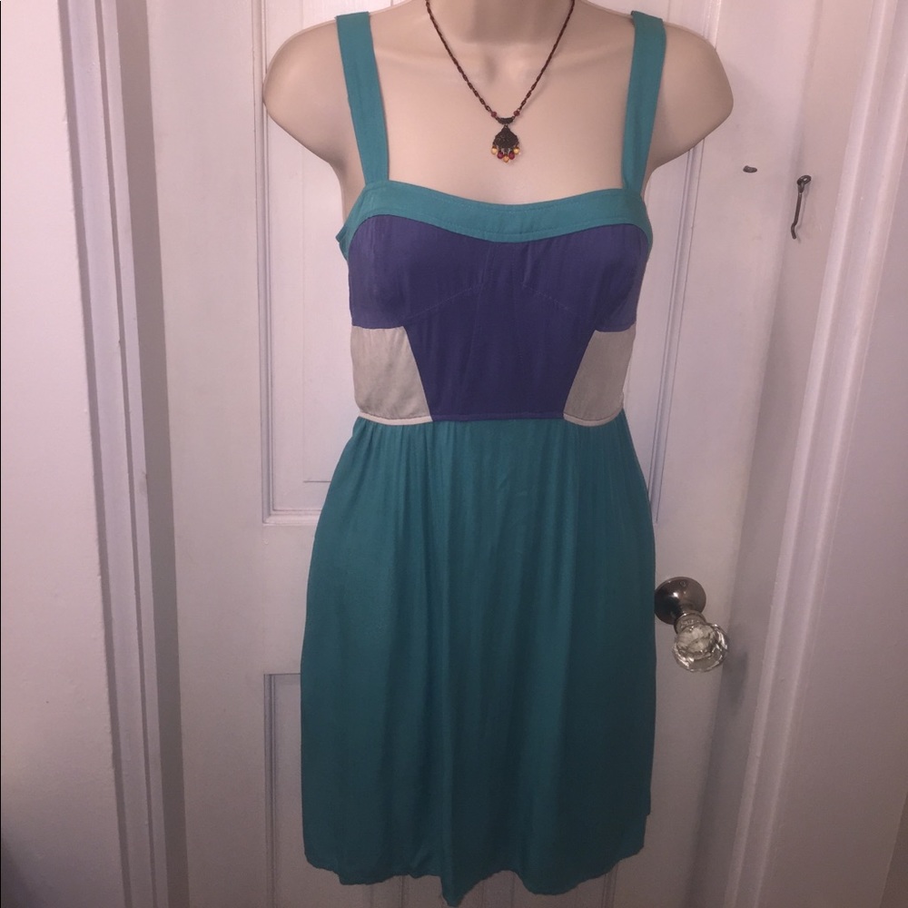 Super cute dress with pockets 👗