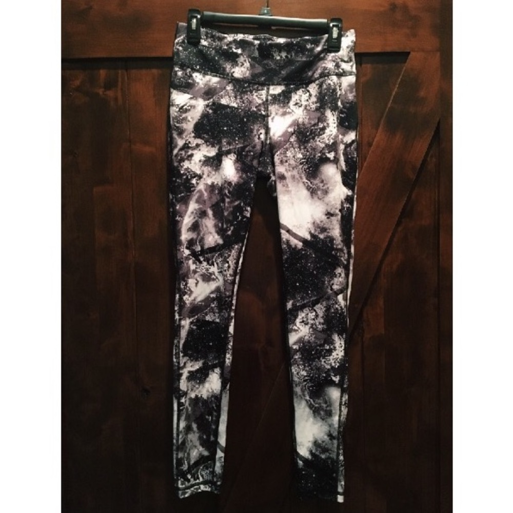 Tek Gear, Dry Tek, Woman's Size M Galaxy Leggings