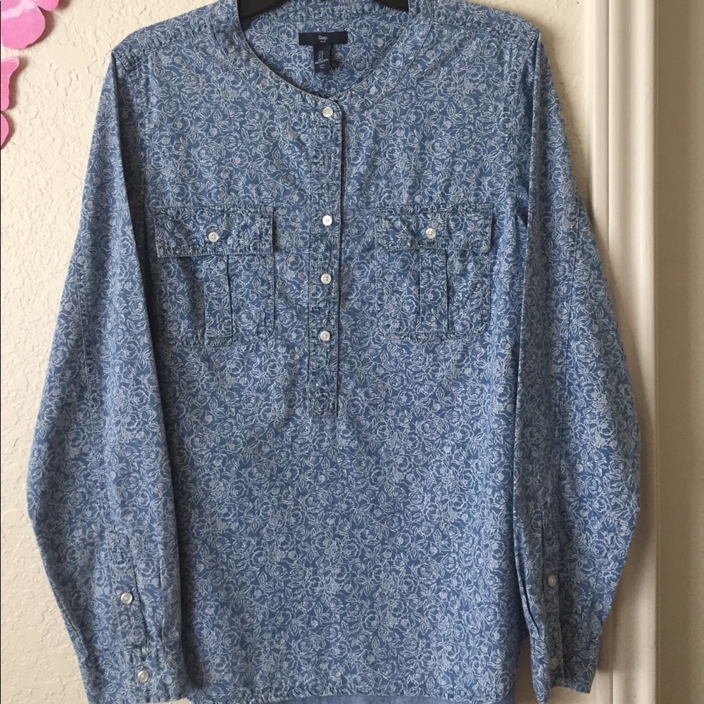 Gap long sleeve Blouse.