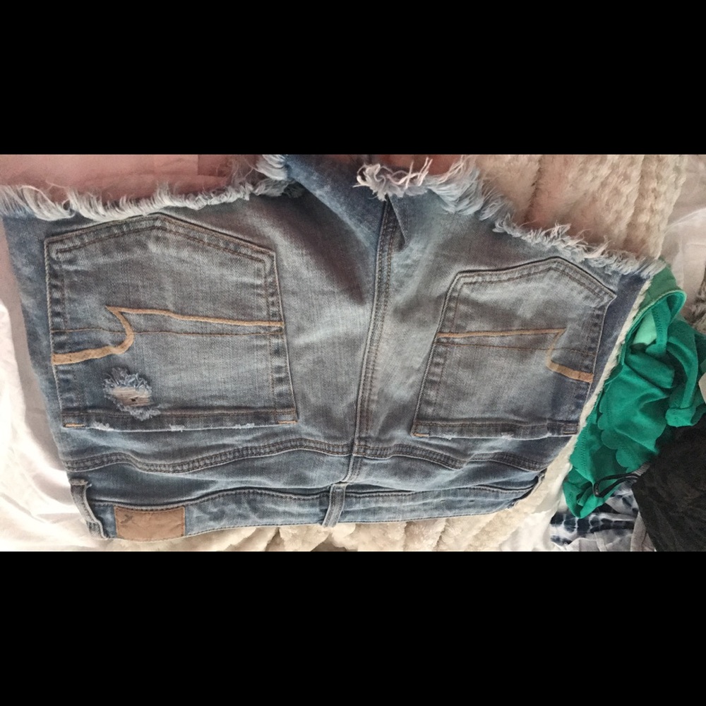 Shorts - Picture 2 of 2