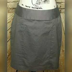 Banana Republic Size 14 Pencil Skirt Gray