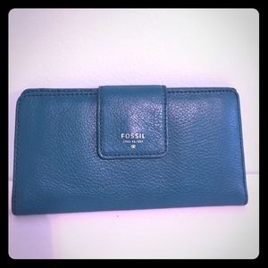 Fossil wallet