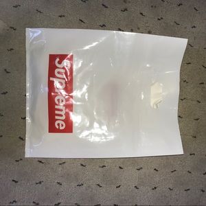 Supreme T-Shirt Kiss Tee Medium Size