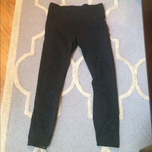 Lululemon Size S Black Leggings w/Lace!